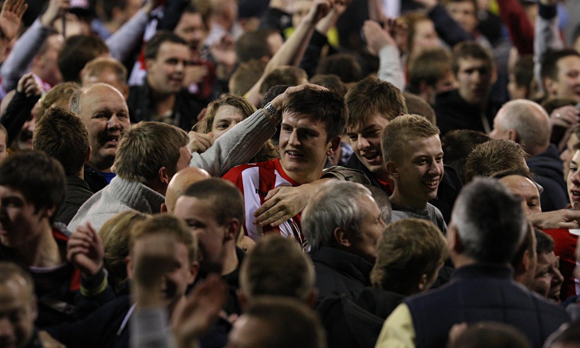 凭借对中场 凭借对中场