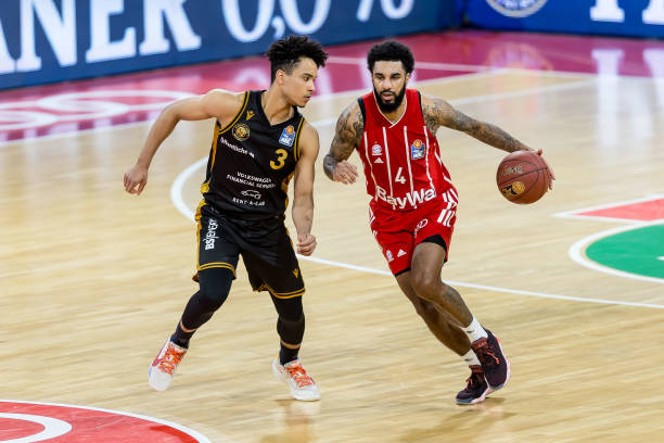 比赛中逆风 比赛中逆风