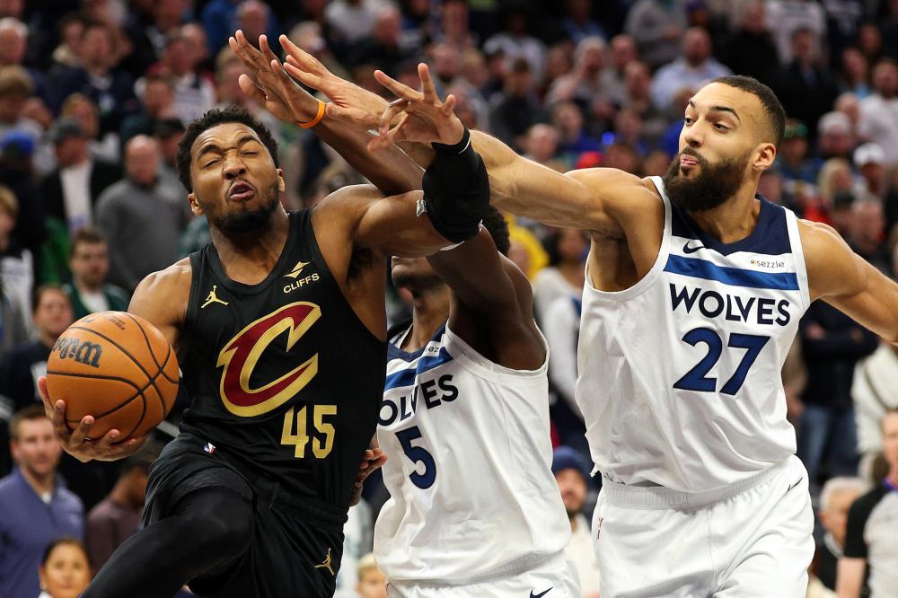 更像是对近 更像是对近